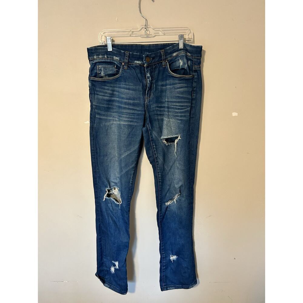Blank NYC Jeans Distressed Women Size 30‎